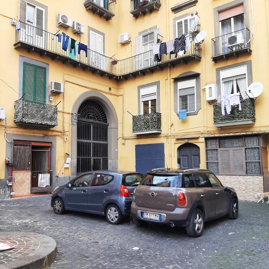 Civico 5 Appartament Napoli Centro Apartment Luaran gambar