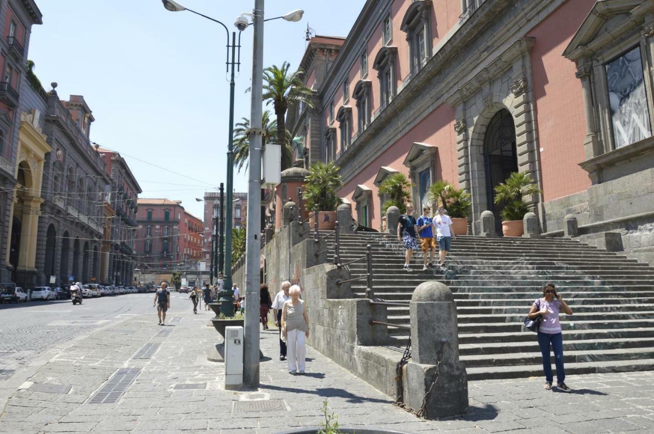 Civico 5 Appartament Napoli Centro Apartment Luaran gambar