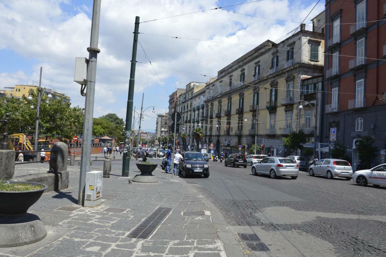 Civico 5 Appartament Napoli Centro Apartment Luaran gambar