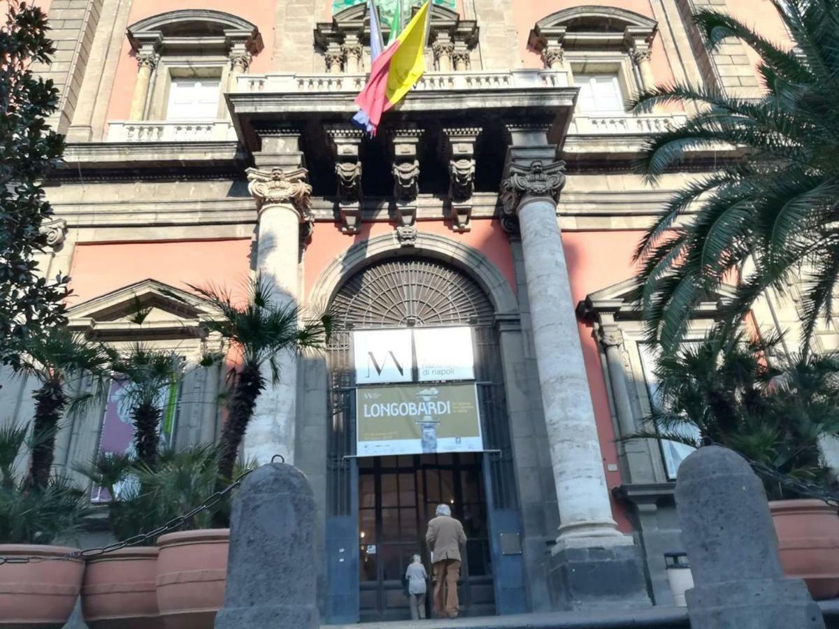 Civico 5 Appartament Napoli Centro Apartment Luaran gambar